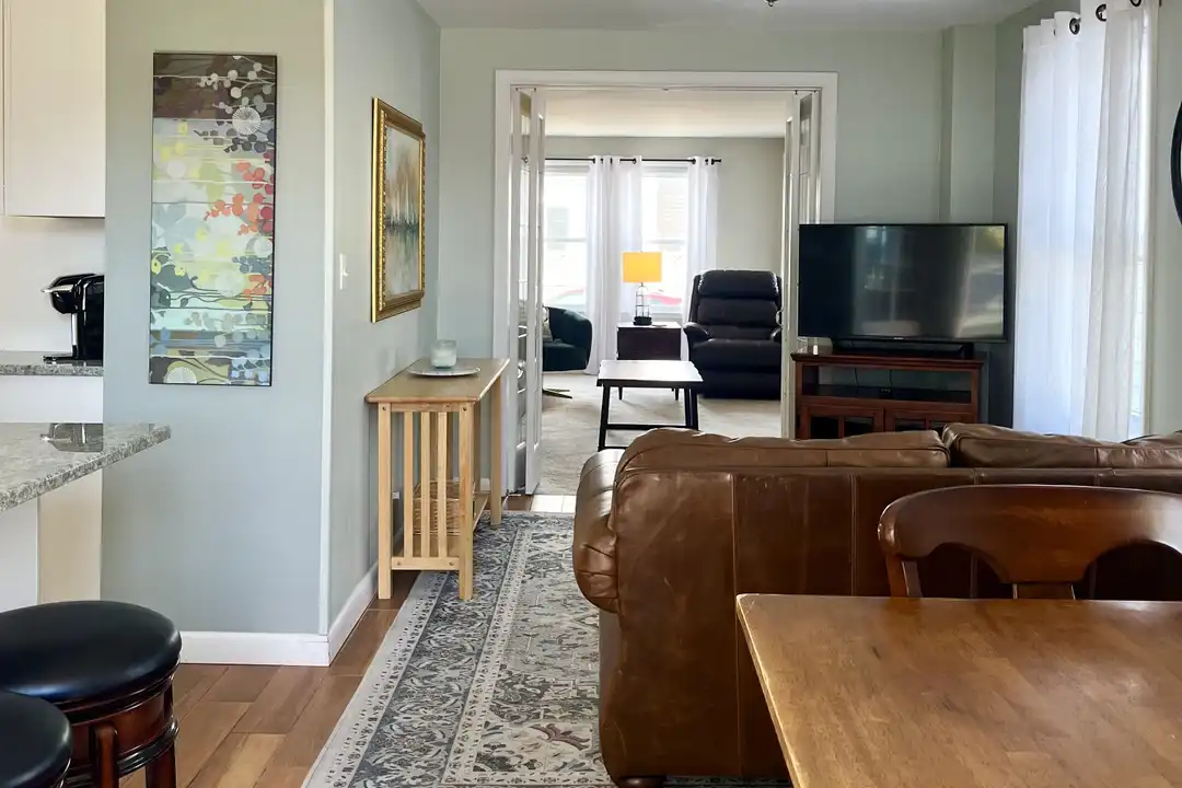 House in Newport - More