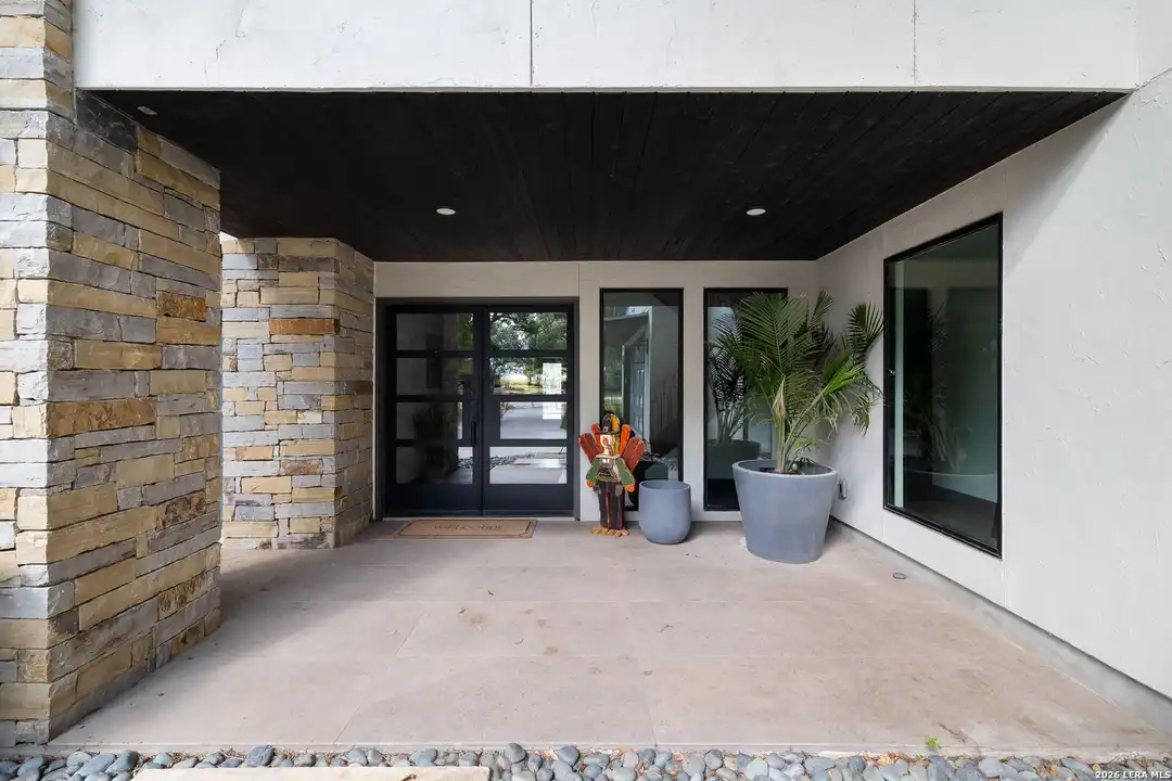 180 Lake Ridge Dr - View 6