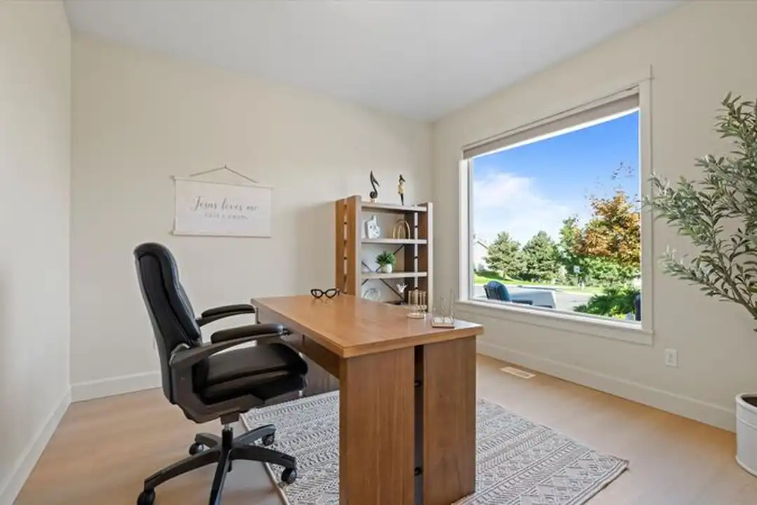 Apartment in Kennewick - View 4