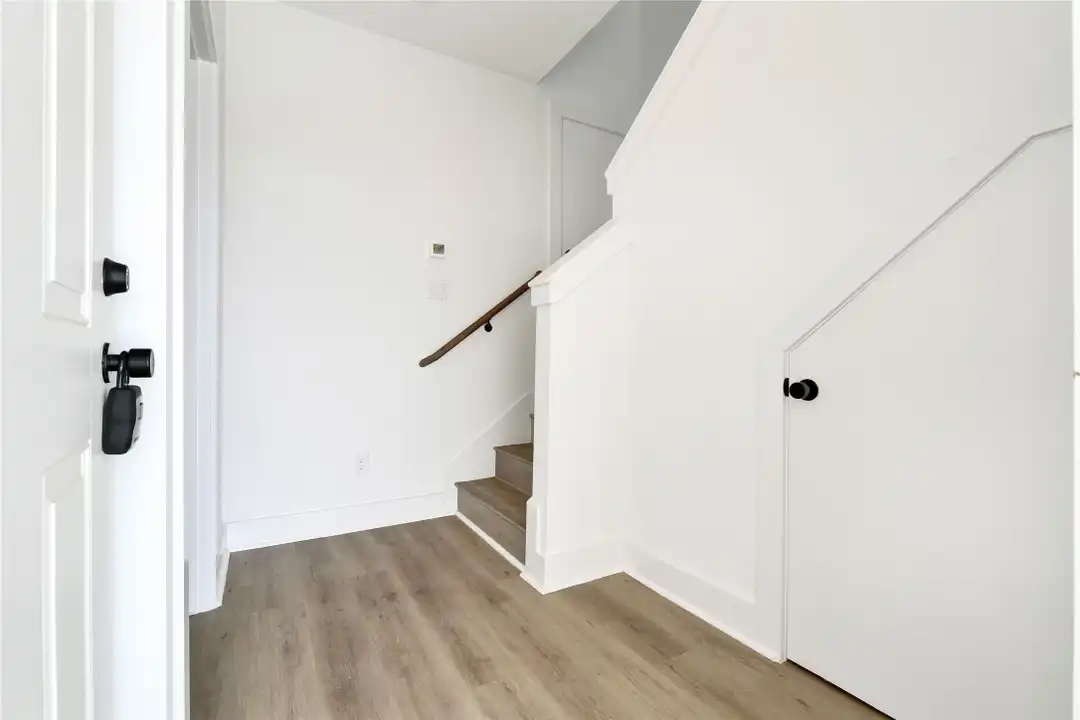 4604 Indie Hts Ln unit B - More