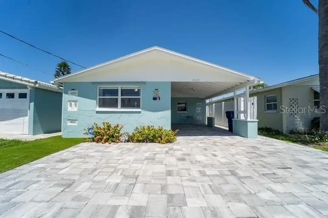 4825 Floramar Terrace – photo 1