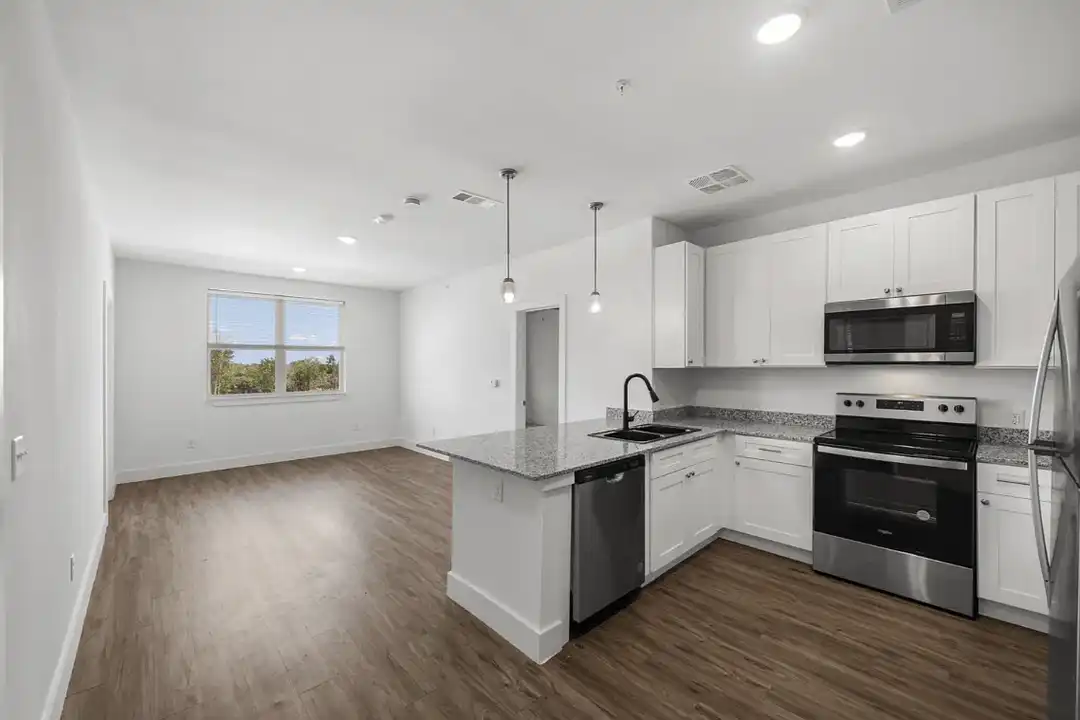 Flat Creek Apartments – photo 1
