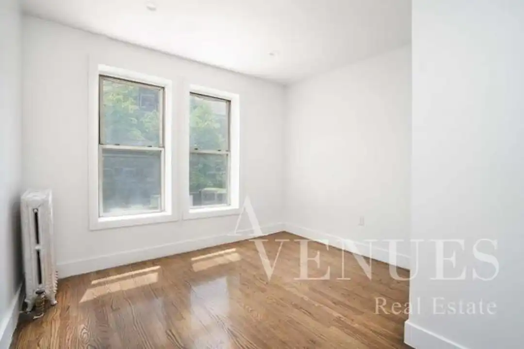 Apartment in New York, Sugar Hill, Manhattan - View 2