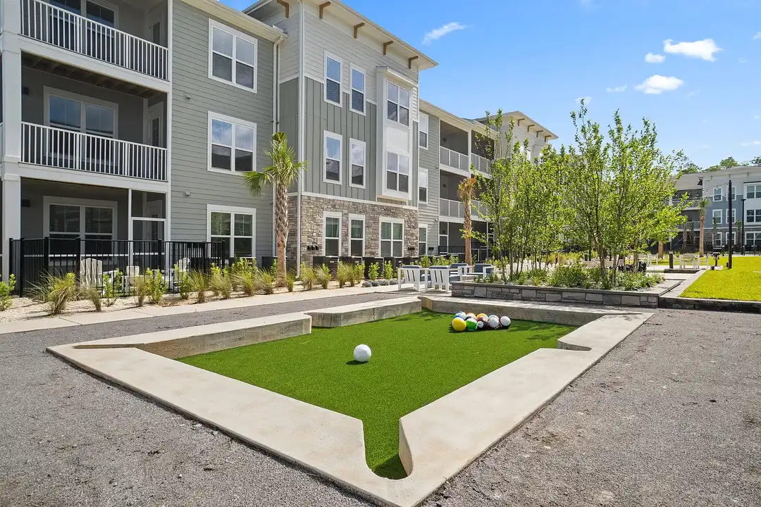 The Quinn Luxury Apartments - More