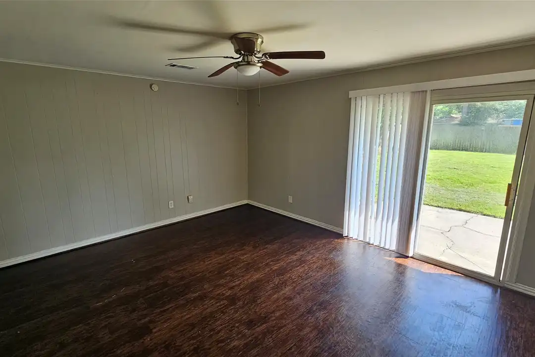 5118 Mauritz Dr - View 3