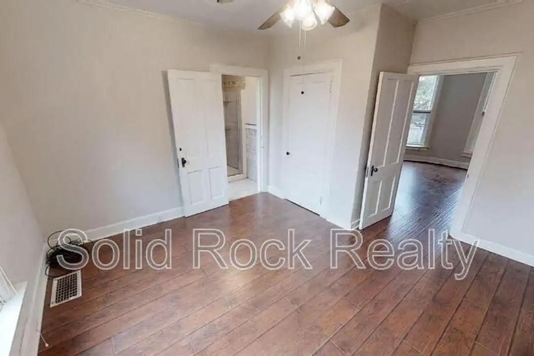 2436 E Monument St - View 6