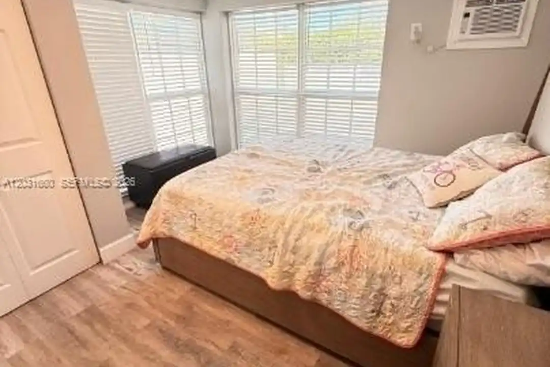 57 NE 24th St #63B - View 6