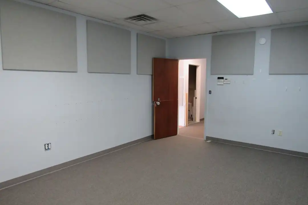 3208 Lebanon Church Rd - More