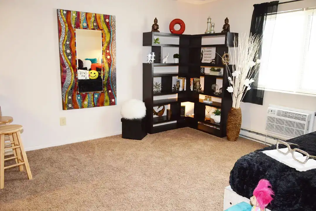Kent Village Apartments – photo 1