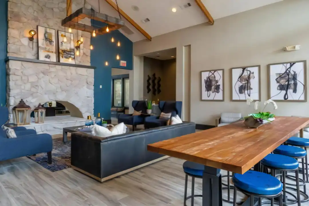Apartment in San Antonio, Bexar - More