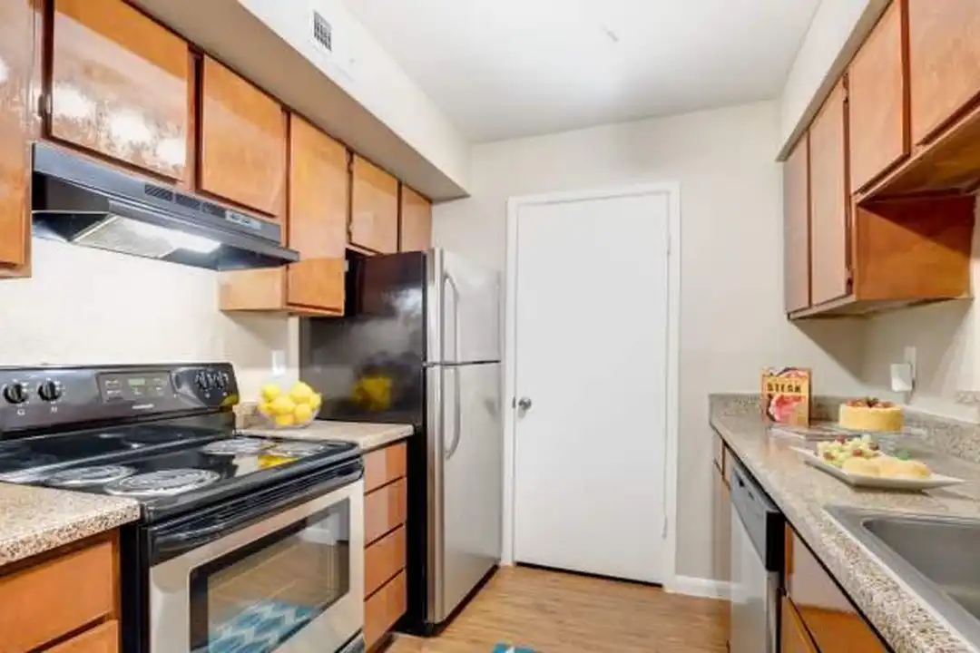 Apartment in Webster - More