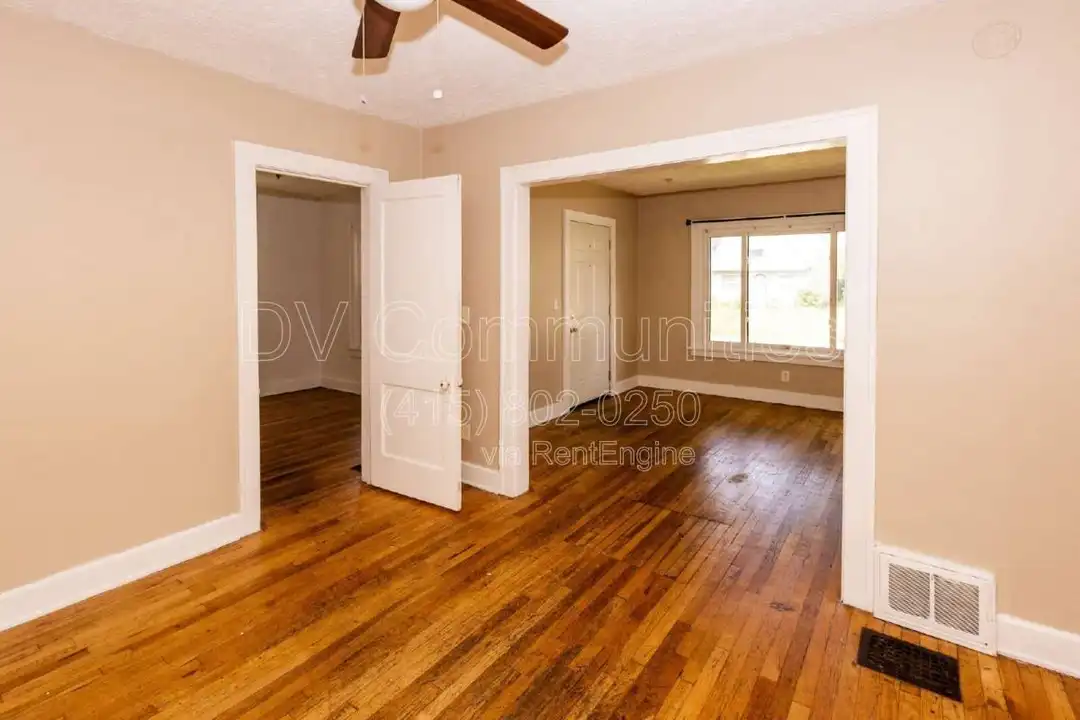 3849 W 135th St – pohled 6