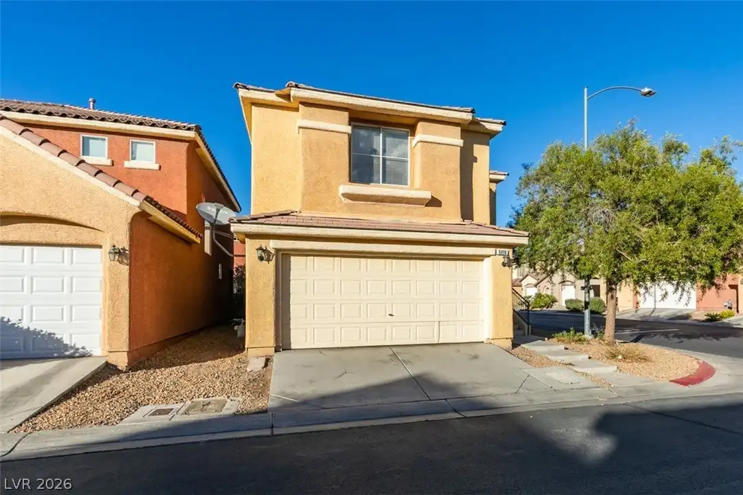 House in Las Vegas - View 2