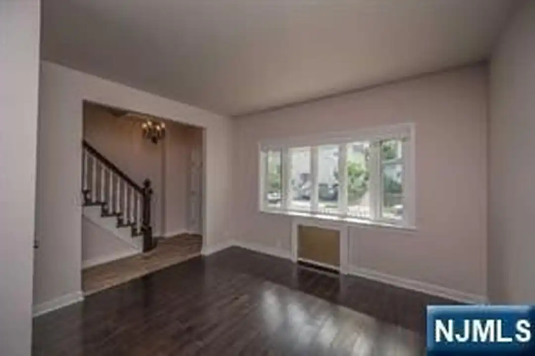 310 Union St - View 4