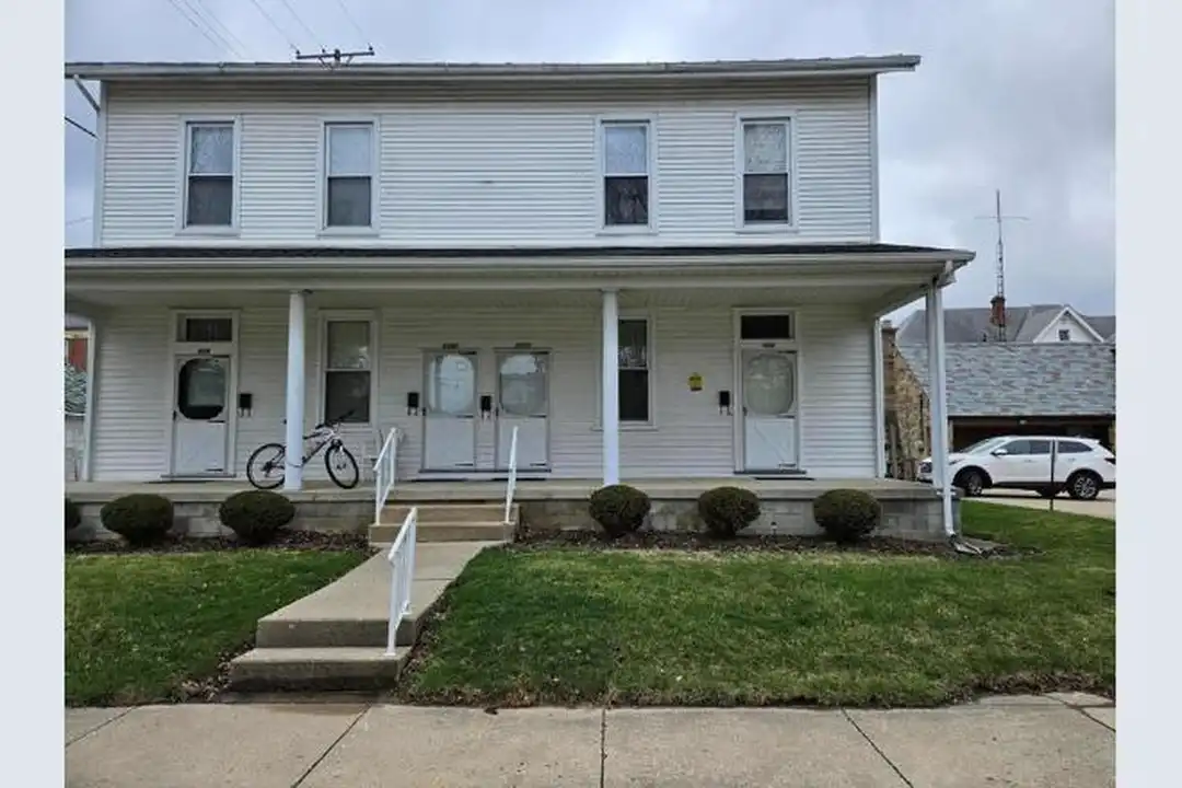 312 Ash St – photo 1 of 15