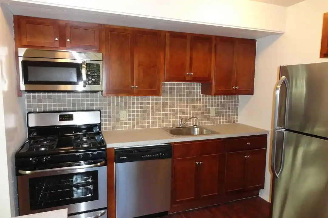 Central Park Townhomes – photo 1