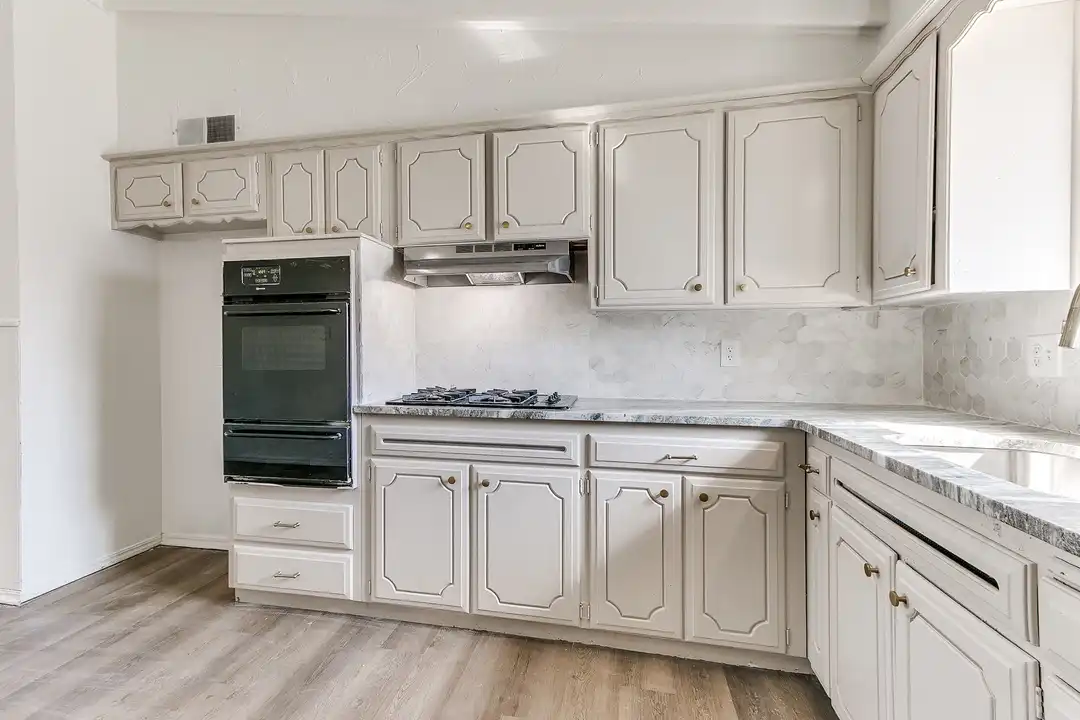 1132 NW 102nd St - View 4