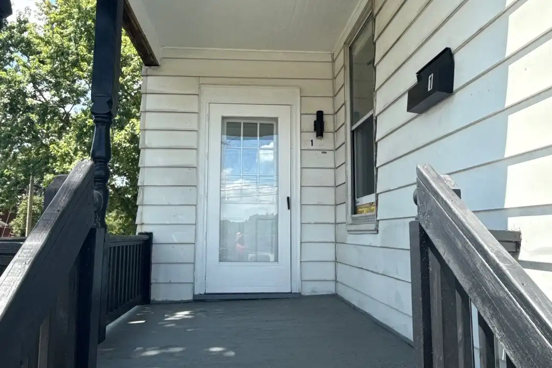 3935 N Bend Rd unit 1 – photo 1