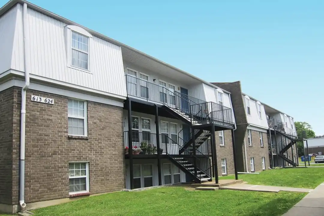 401 Douglas Park - View 2