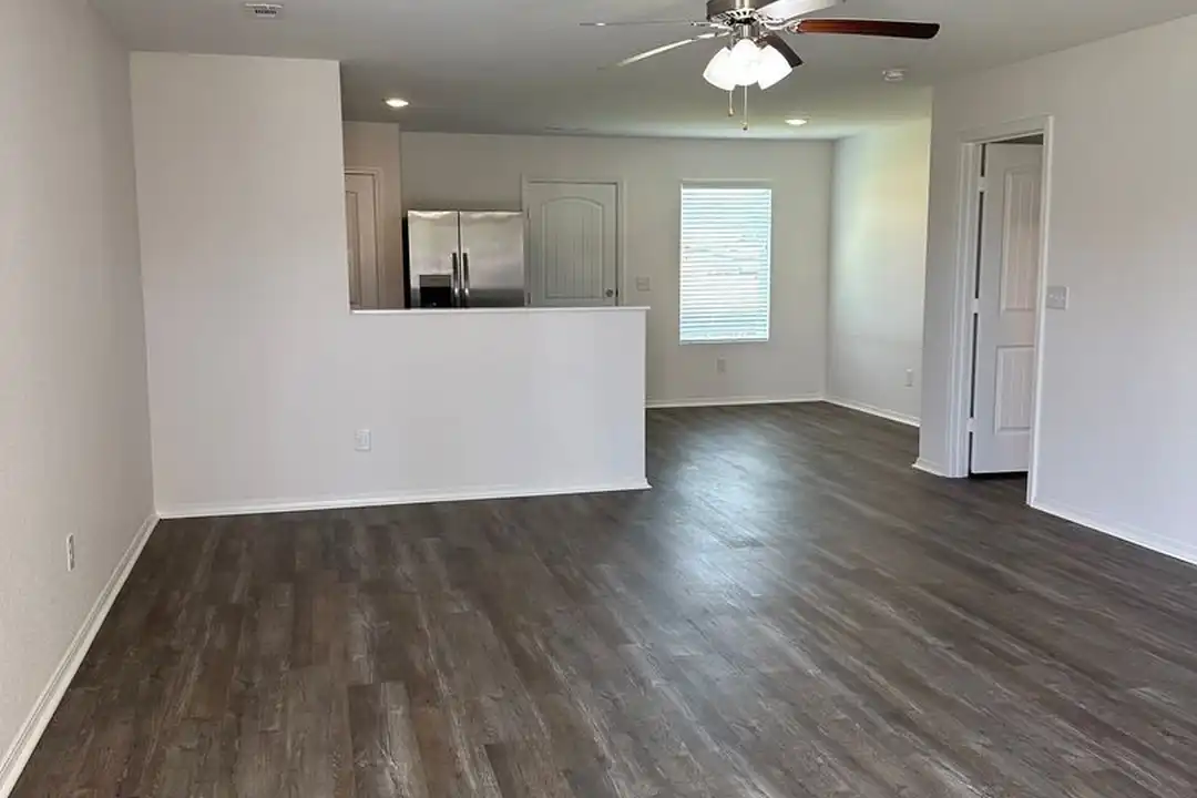 25 Foster Louis Ln - View 4
