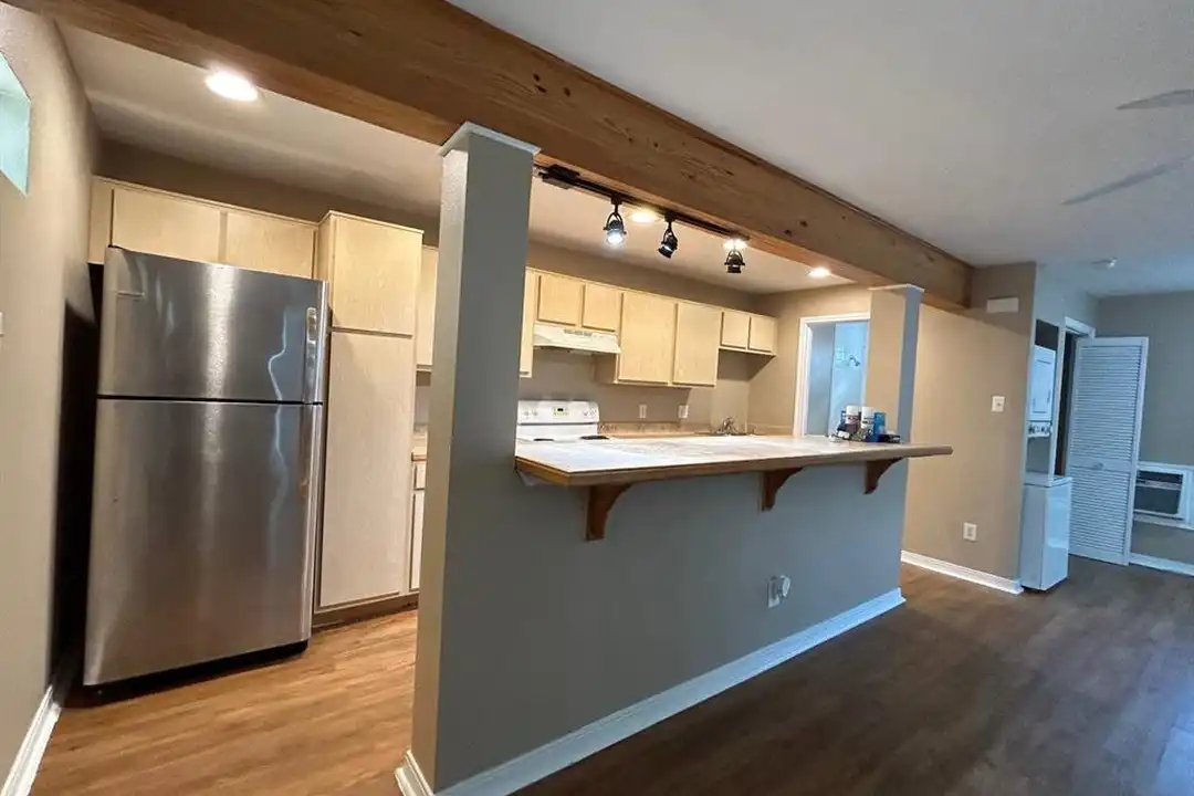 831 W 25th St unit #7 – photo 1
