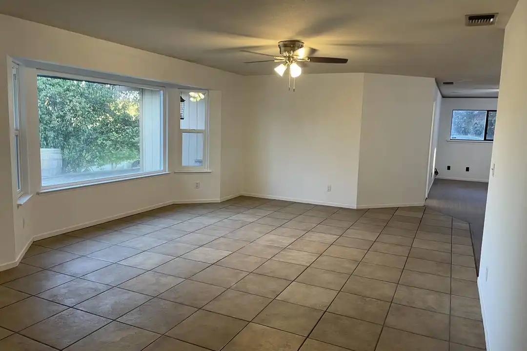 31698 Comanche Rd - View 6