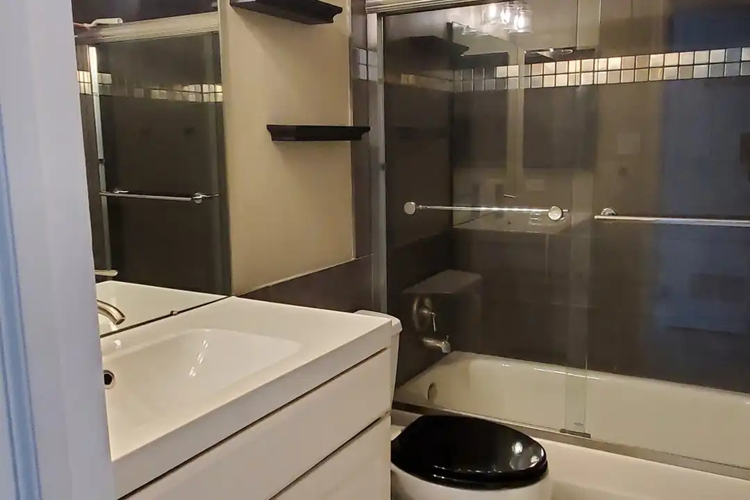 7110 S Gaylord St unit K10 - View 6