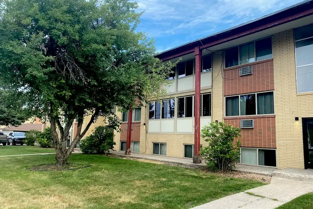 Skaff Apartments - Moorhead – photo 1 of 90