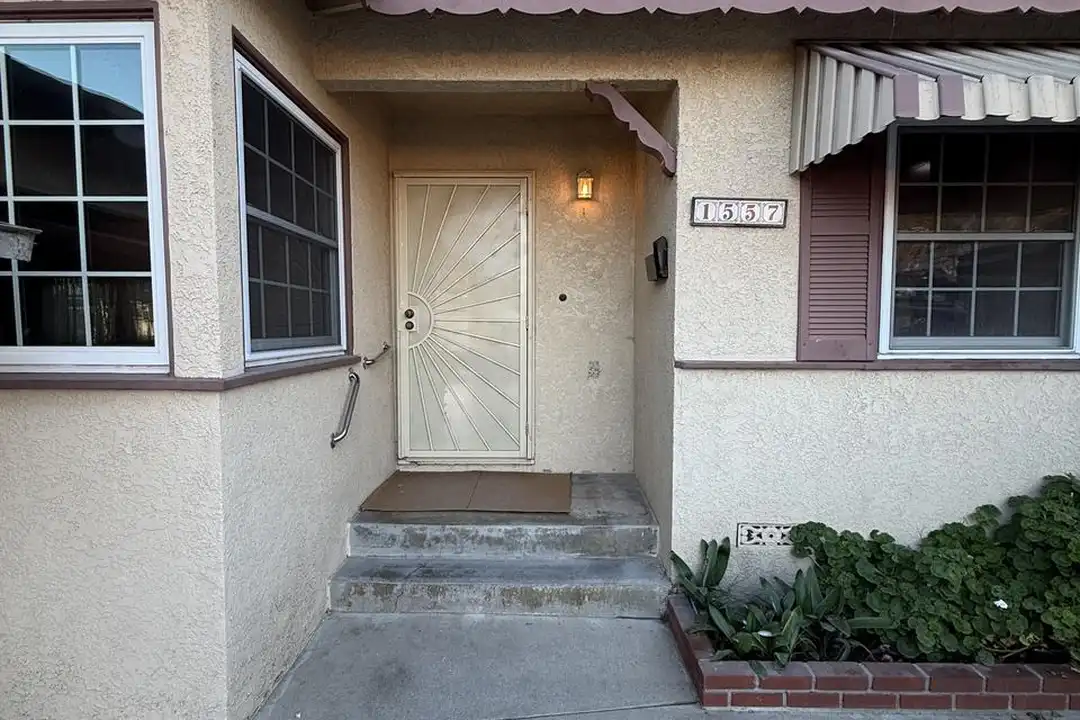 1557 Island Ave - View 5