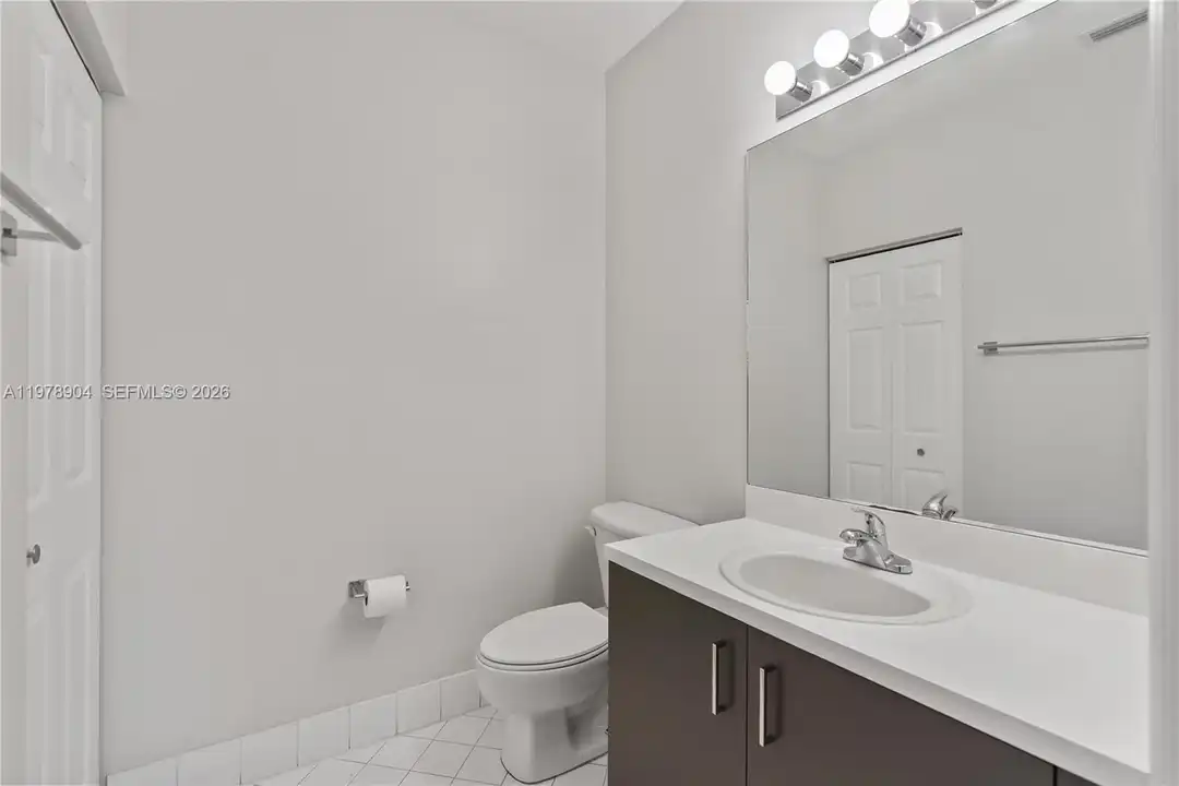 1655 NE 33rd Rd #102-4 - More