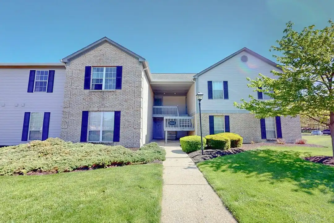 2064 Park Run Dr unit C – photo 1