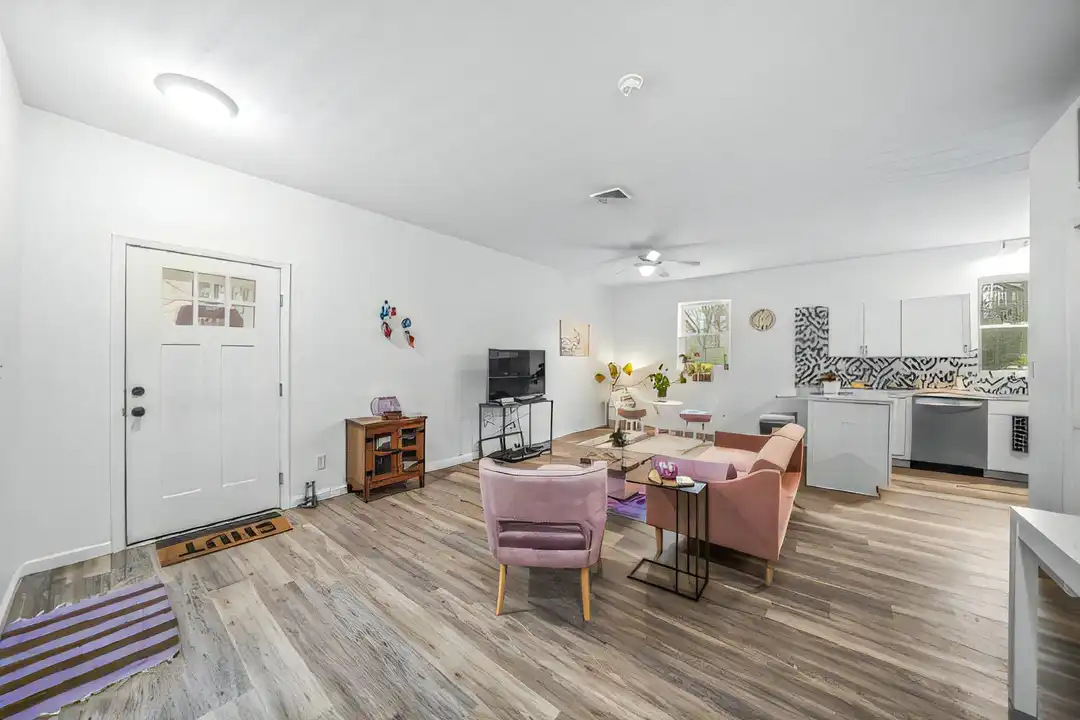 6199 Washington Ave unit 6199 – photo 1 of 27