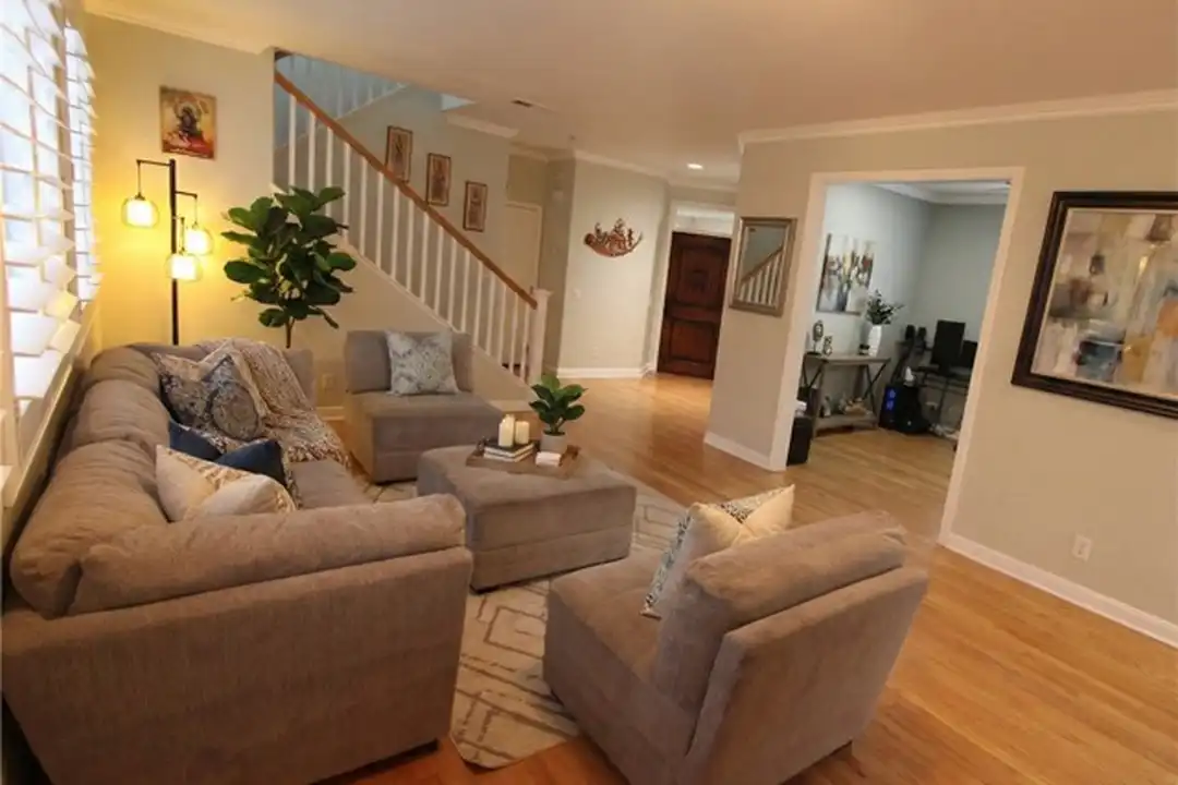 25712 Hammet Cir - View 5