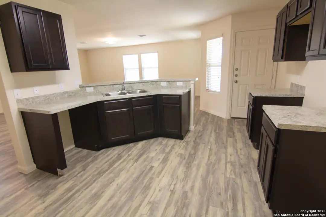 8167 Dempsey St - View 4