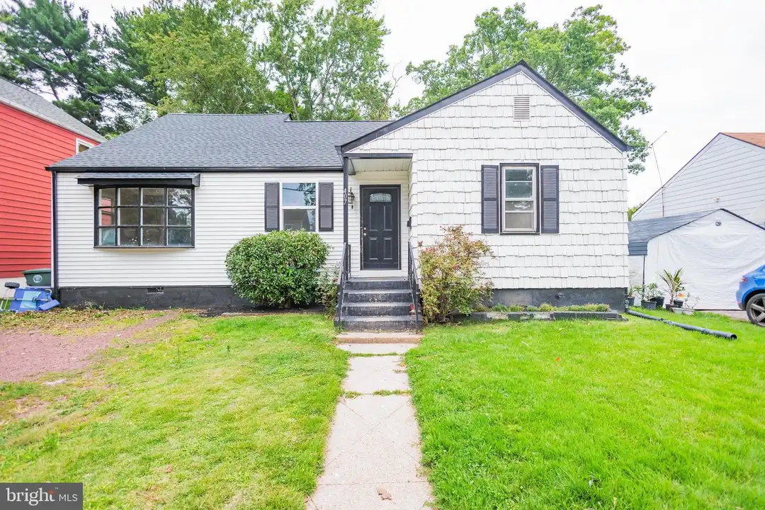407 High St W – photo 1