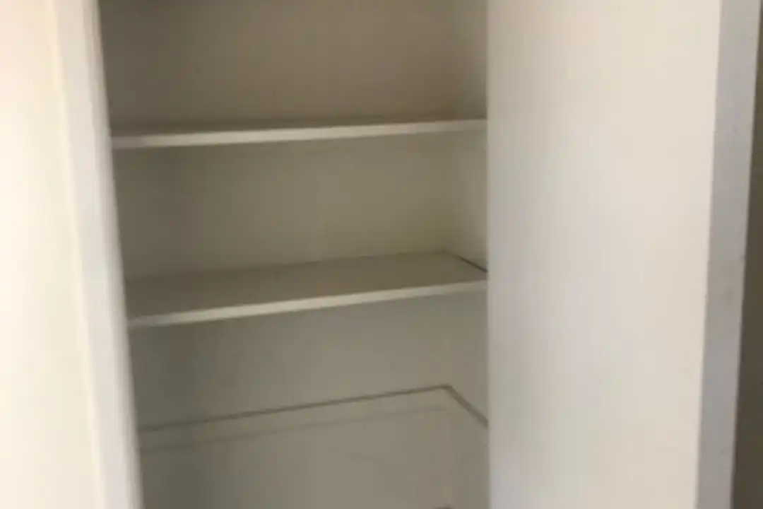3232 14th Ave unit 14 - More
