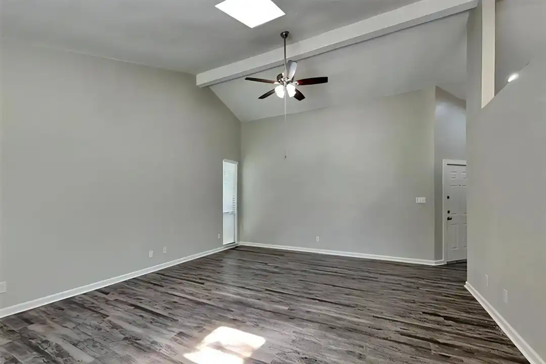 3737 Whitefern Dr - View 4