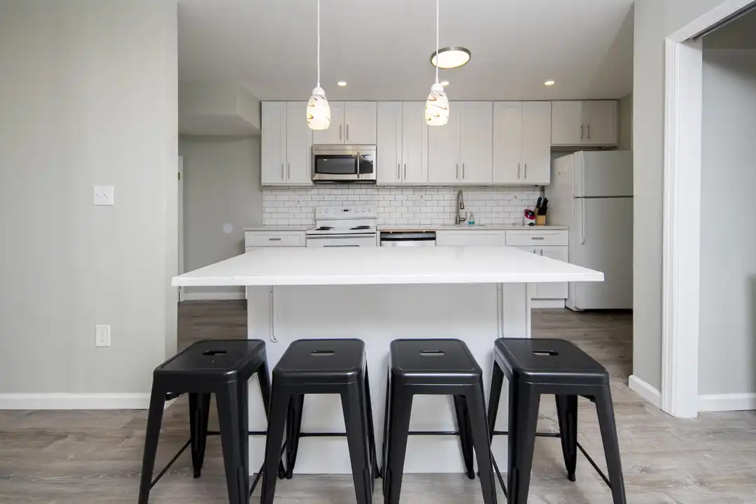 904 Peoples Ave – photo 1 of 29