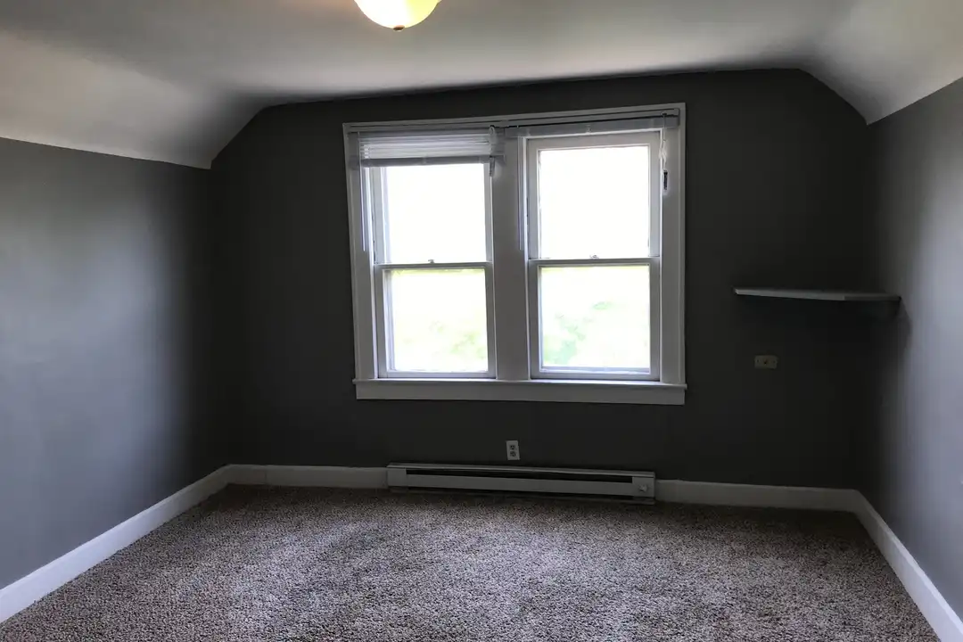 910 N Ewing St unit 910 Ewing – pohled 6