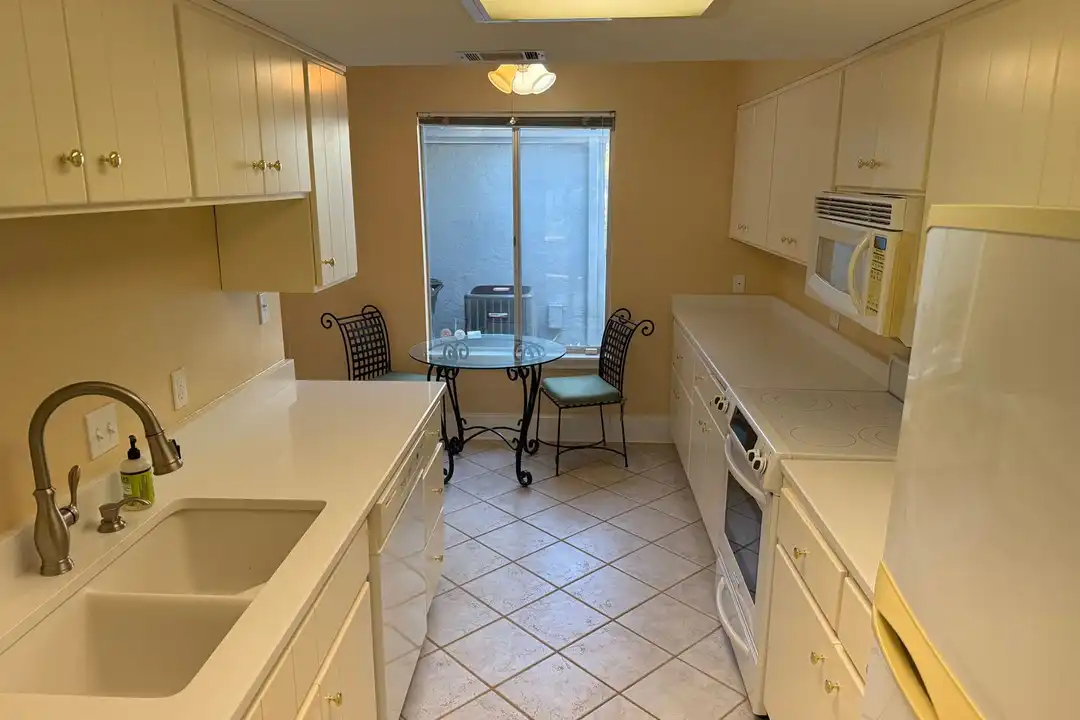 2779 Blairstone Ct - View 4