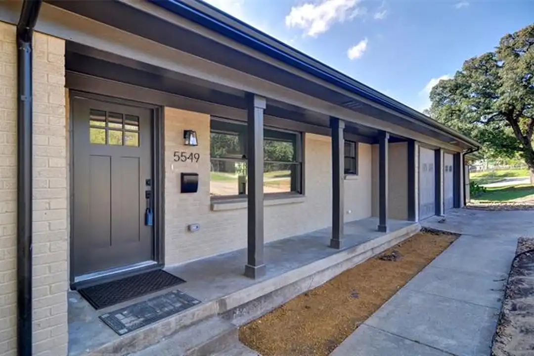 House in Fort Worth - View 5