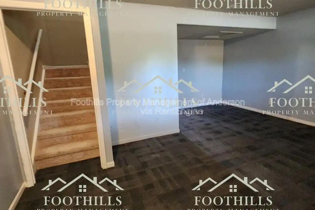 208 N Major Rd unit B - View 2