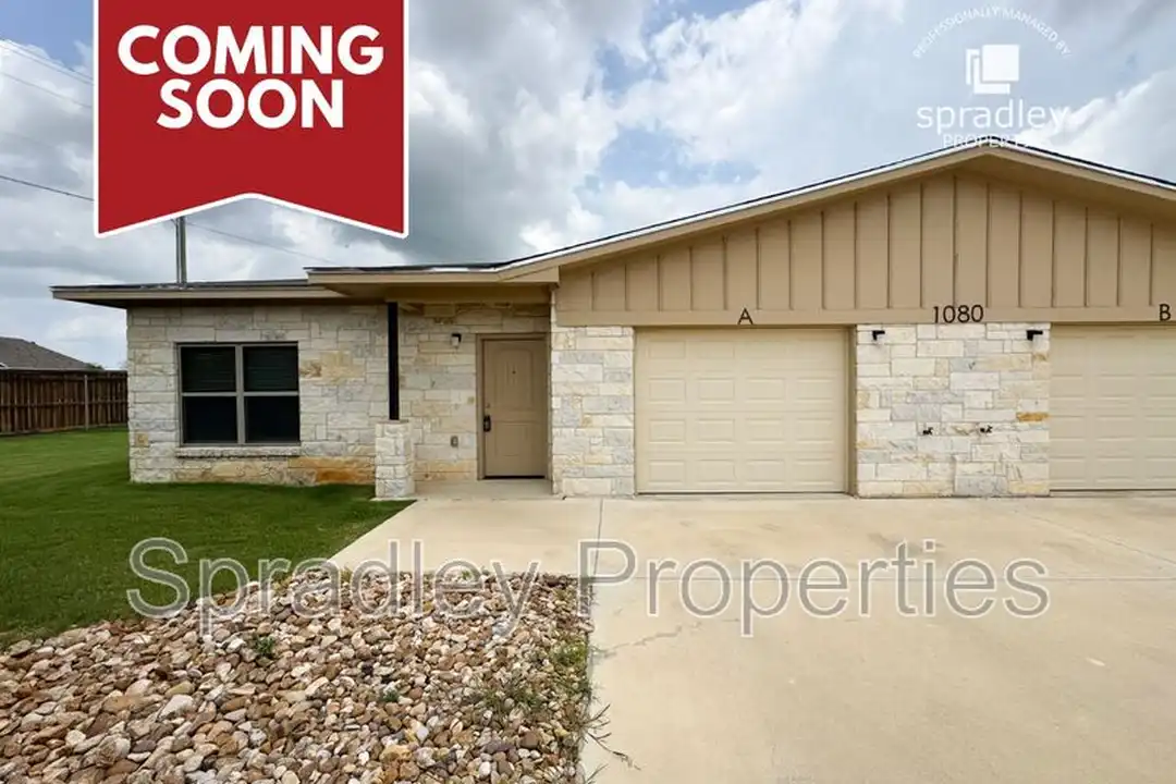 House in Belton - View 2