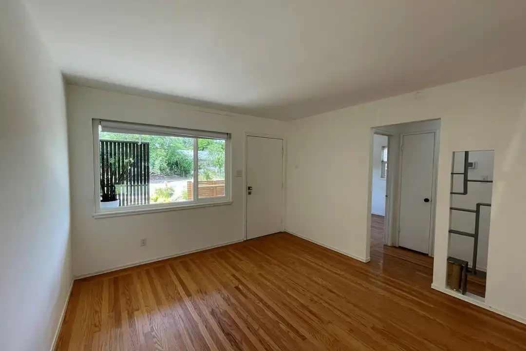 4281 65th St - View 4