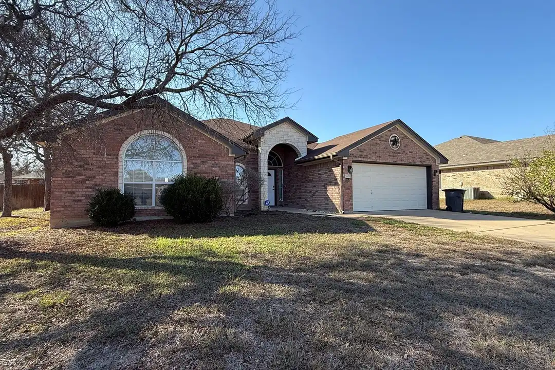 5609 Hunters Ridge Trail - View 2