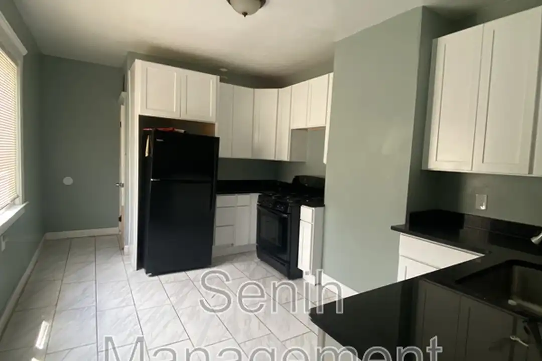 House in Detroit, Chadsey Condon, Wayne - View 2