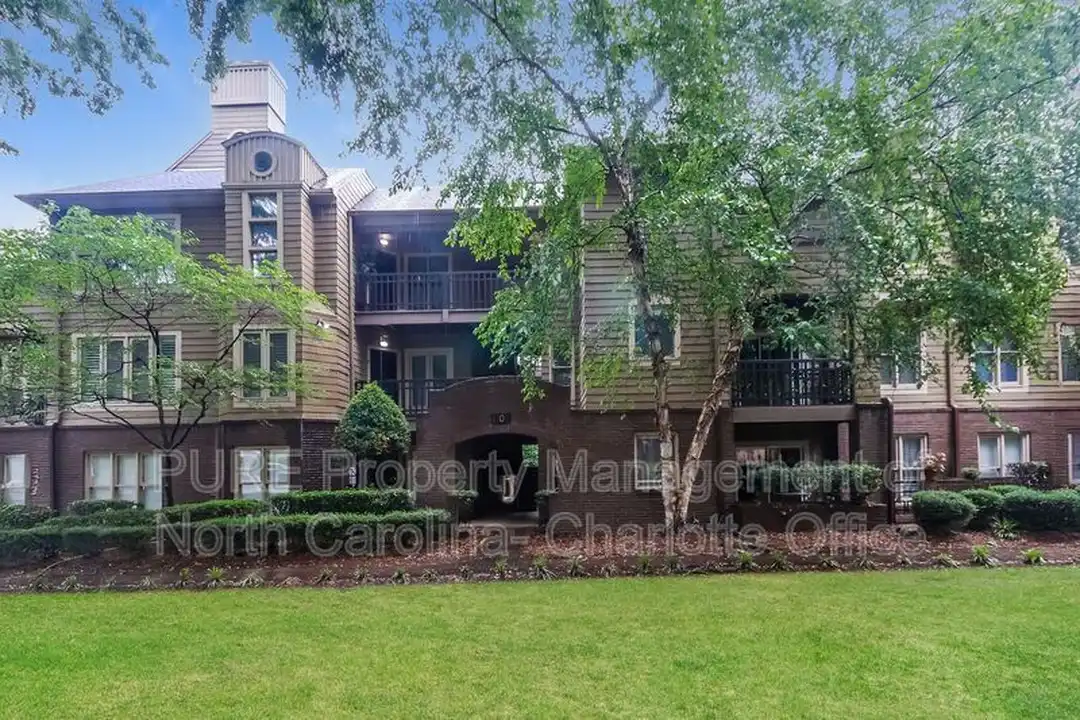 Apartment in Charlotte - View 2
