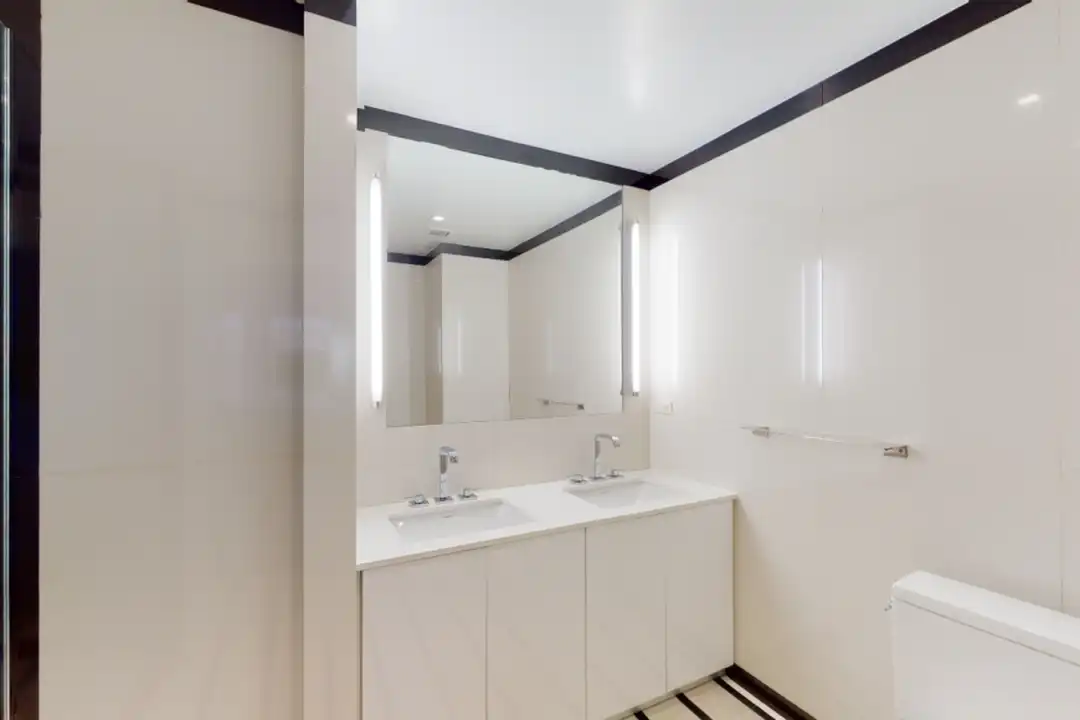 666 West End Ave – pohled 4