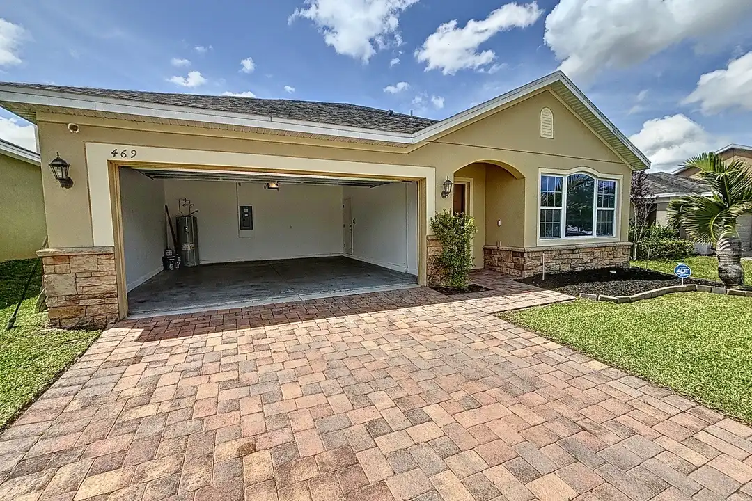 469 Ogelthorpe Dr - View 3