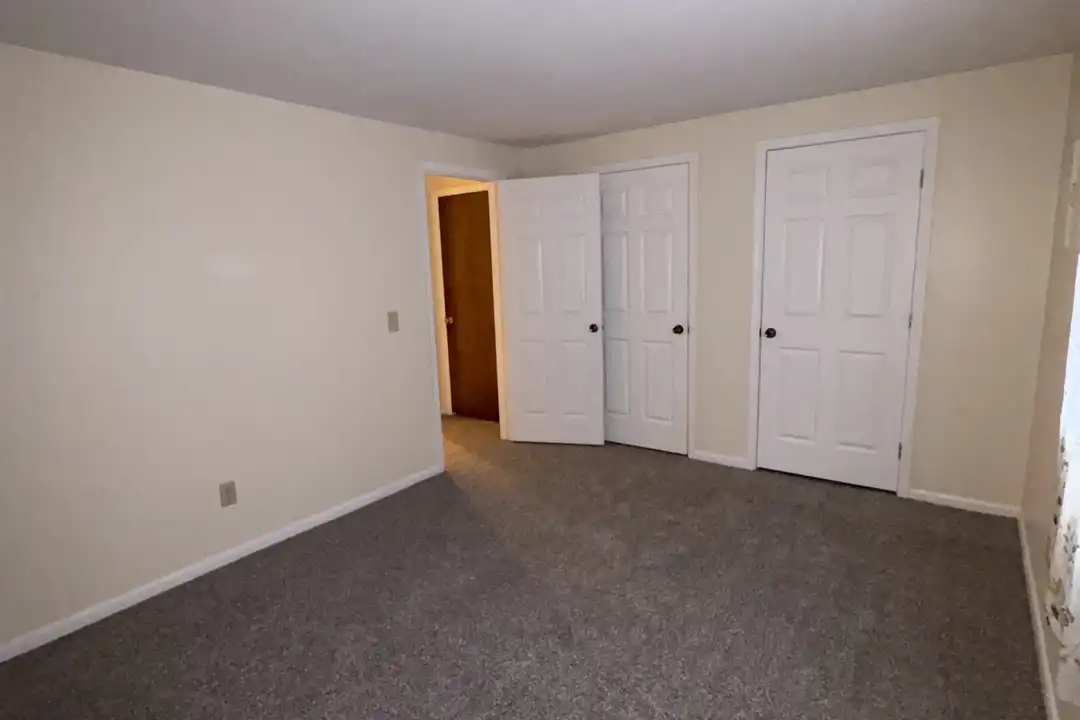 214 Euclid Ave unit 214 – photo 1